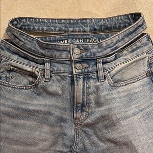 American Eagle Super High Rise Baggy Straight Jeans with Straps 😍 Size 2